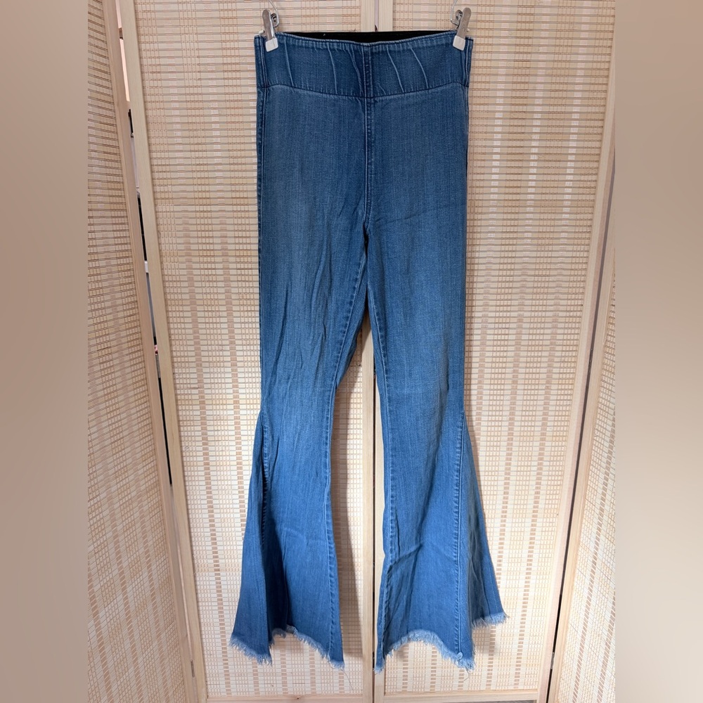 Elegant Denim Flare Women's Jeans